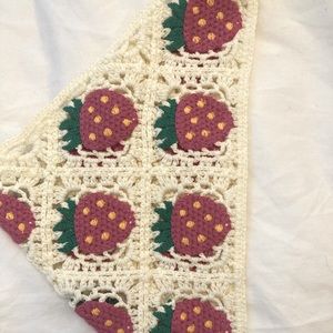 NWT Y2K Crochet strawberry bandanna hair accessory granny square